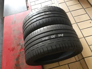 245/35/18×2 runflat and many other sizes for sale call/whatsApp 0631966190 for details.