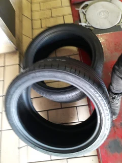 245/35/18×2 runflat Bridgestone and many other sizes for sale call/whatsApp 0631966190 for more info