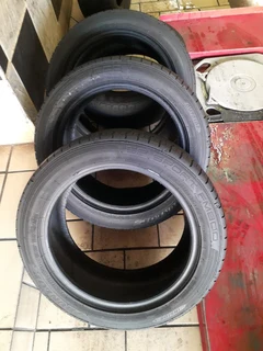 195/50/15×4 Dunlop tyres for sale call/whatsApp 0631966190 for more information.