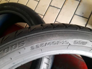 225/40/19 michelin or runflat and many other sizes available call /whatsapp 0631966190 for more .