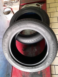 225/55/17 runflat dunlop and michelin for sale call/whatsapp 0631966190 for details.