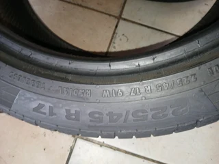 225/40/18 continental runflat available at affordable prices call/WhatsApp 0631966190.