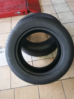 255/55/18 Michelin available for sell call/WhatsApp 0631966190 for details.