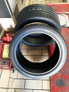 275/35/19×2 brudgestone and many other sizes available call/whatsApp 0631966190 for details.