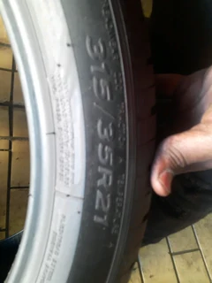 315/35/21 runflat we are selling quality used tyres at affordable prices call/whatsApp 0631966190 .