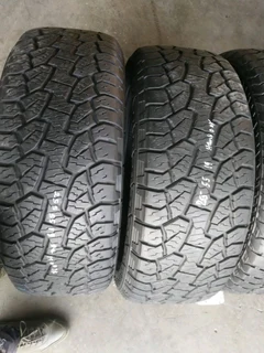 255/55/19×4 hankook we arecselking quality used tyres at affordable prices call/whatsApp 0631966190.