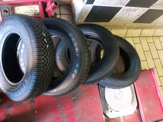 175/80/14 ×4 bridgestone we are selling quality used tyres at affordable prices call/whatsApp .