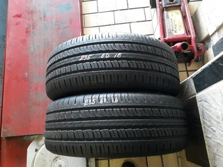 235/60/16×2 we are selling quality used tyres at affordable prices call/whatsApp 06319966190 for mor