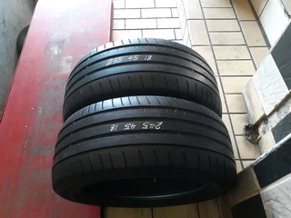 245/45/18 dunlop we are selling quality used tyres at affordable prices call/whatsApp 0631966190.