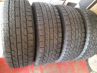 265/70/17×4 white wall yokohama quality used tyres at affordable prices call/whatsApp 0631966190 .