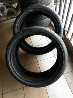 265/35/22 we are selling quality used tyres at affordable prices call/whatsApp 0631966190 for detail