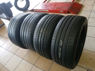 315/35/20×2 and 275/40/20 ×2 runflat available at affordable prices call/WhatsApp 0631966190.