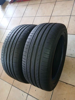 225/45/17×2 runflat available at affordable prices call/WhatsApp 0631966190 for details.