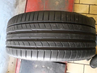 We qre selling quality used tyres at affordable prices call/whAtsapp 0631966190.