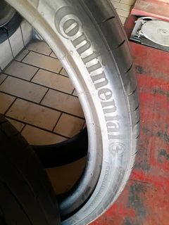 315/30/21 continental we are selling quality uswd tyres at affordable prices call/whatsApp0631966190