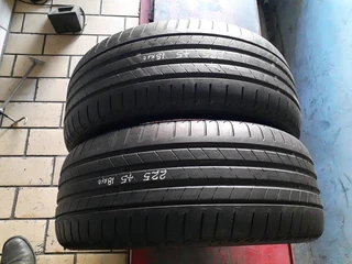 225/45/18 runflat bridgestone quality used tyres for sale call/whatsApp 0631966190 for more.