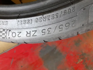 265/35/20 michelin we are selling quality uswd tyres at affordable prices call/whatsApp 0631966190.