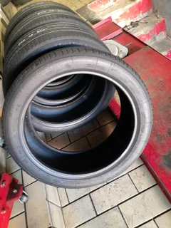 245/45/20 michelin runflat quality used tyres at affordable prices call/whatsApp 0631966190.