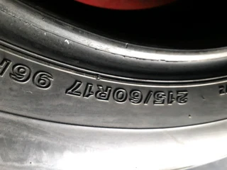 215/60/17bridgestone we are selling quality used tyres at affordable prices calk/whstsApp 0631966190