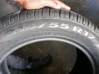 225/60/17×4 pirelli runflat and many other sizes available call/whatsApp 0631966190 for details.