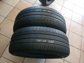 225/50/17 ×4  bridgestone available at affordable prices call/WhatsApp 0631966190 for details.