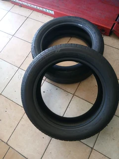 225/50/17 ×4  bridgestone available at affordable prices call/WhatsApp 0631966190 for details.