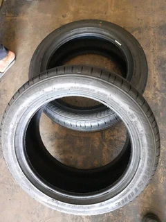 Brand new 225/50/17×4 Firestone runflate available call/whatsApp 0631966190 for details .
