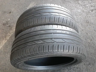 225/50/18 runflat available at affordable prices call/whatsApp 0631966190 for details.