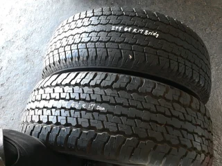 265/60/18  bridgestobe dueller for sale call/whatsApp 0631966190 for details .