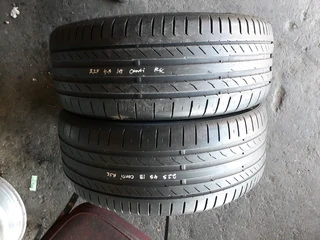 225/45/18×2 continental runflat for sale call/whatsApp 0631966190 for details .