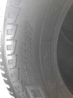 285/65/17×2 Michelin for sale call/whatsApp 0631966190 for more details .