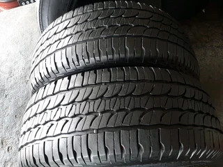 285/65/17×2 Michelin for sale call/whatsApp 0631966190 for more details .