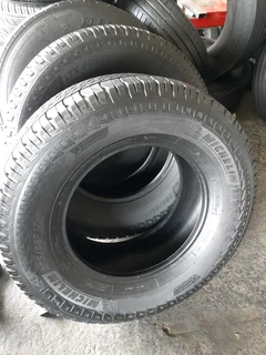 285/65/17×2 Michelin for sale call/whatsApp 0631966190 for more details .