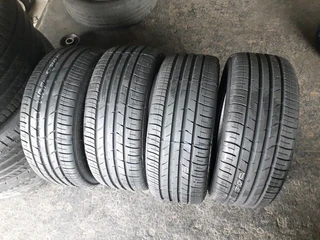 Brand new 195/50/15×4 Dunlop for sale call/whatsApp 0631966190 for details.