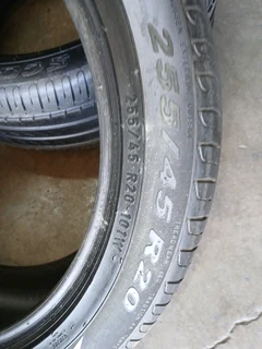 255/45/20 pirelli runflat available at affordable prices call/WhatsApp 0631966190 for more informati