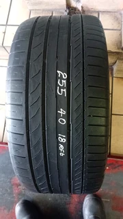 255/40/18×2 continental runflat available affordable price call/WhatsApp 0631966190 for details.
