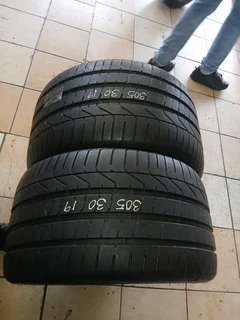 305/30/19 pirelli p zero available at affordable prices call/WhatsApp 0631966190 for more details.