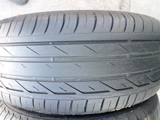 225/50/17 runflat bridgestone runflat available at affordable prices call/WhatsApp 0631966190 .
