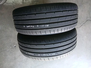 205/55/16 normal and runflate tyres available at affordable prices call/WhatsApp 0631966190 for more
