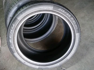 X 6 tyres 315/35/21 and 275/40/21 runflat available at affordable prices call/WhatsApp 0631966190 .