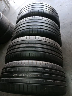 X6 315/35/21 and 275/40/21 runflat pirelli and many more tyres size available call/WhatsAp