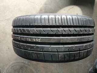 255/35/20 dunlop available at affordable prices calk/WhatsApp 0631966190 for more information.