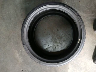 255/35/20 dunlop available at affordable prices calk/WhatsApp 0631966190 for more information.