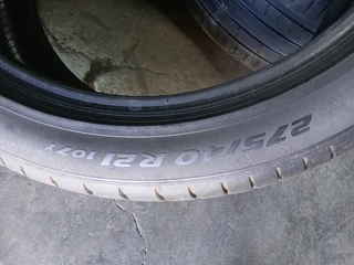 X 6 runflat pirelli 315/35/21 and 275/40/21 available at affordable prices call/WhatsApp 0631966190.