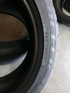225/45/28 ×2 bridgestone runflat available at affordable prices call/WhatsApp 0631966190 for details