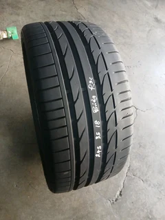 245/35/18 rft bridgestone available at affordable prices call/WhatsApp 0631966190 for more infor.