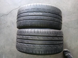 225/40/19 runflat continental and many more tyres sizes available call/WhatsApp 0631966190 for more