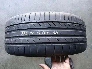 225/40/19 runflat continental available at affordable prices call/ WhatsApp 0631966190 for details.