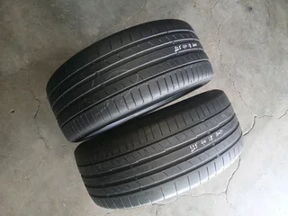 225/40/18 continental normal and runflat tyres available at affordable prices call/WhatsApp.