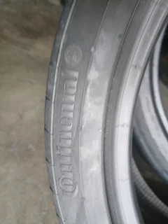 225/40/18 continental normal and runflat tyres available at affordable prices call/WhatsApp.